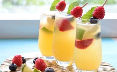 选择茶饮加盟品牌时最重要的因素 全面指南